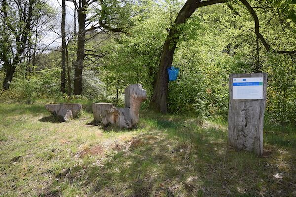 Odpočinkové místo v aleji Lesov – Nová Víska